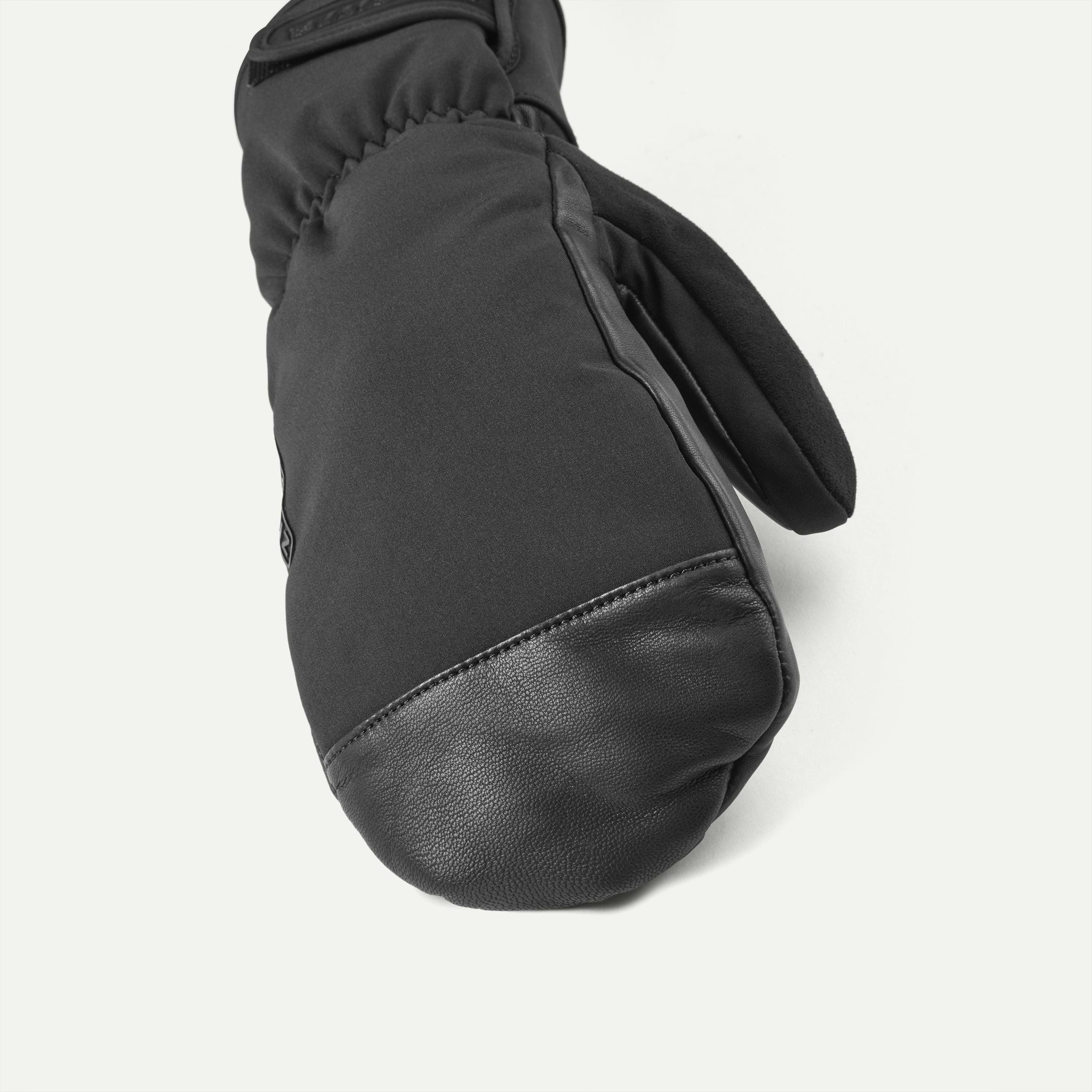 Warm waterproof mittens top