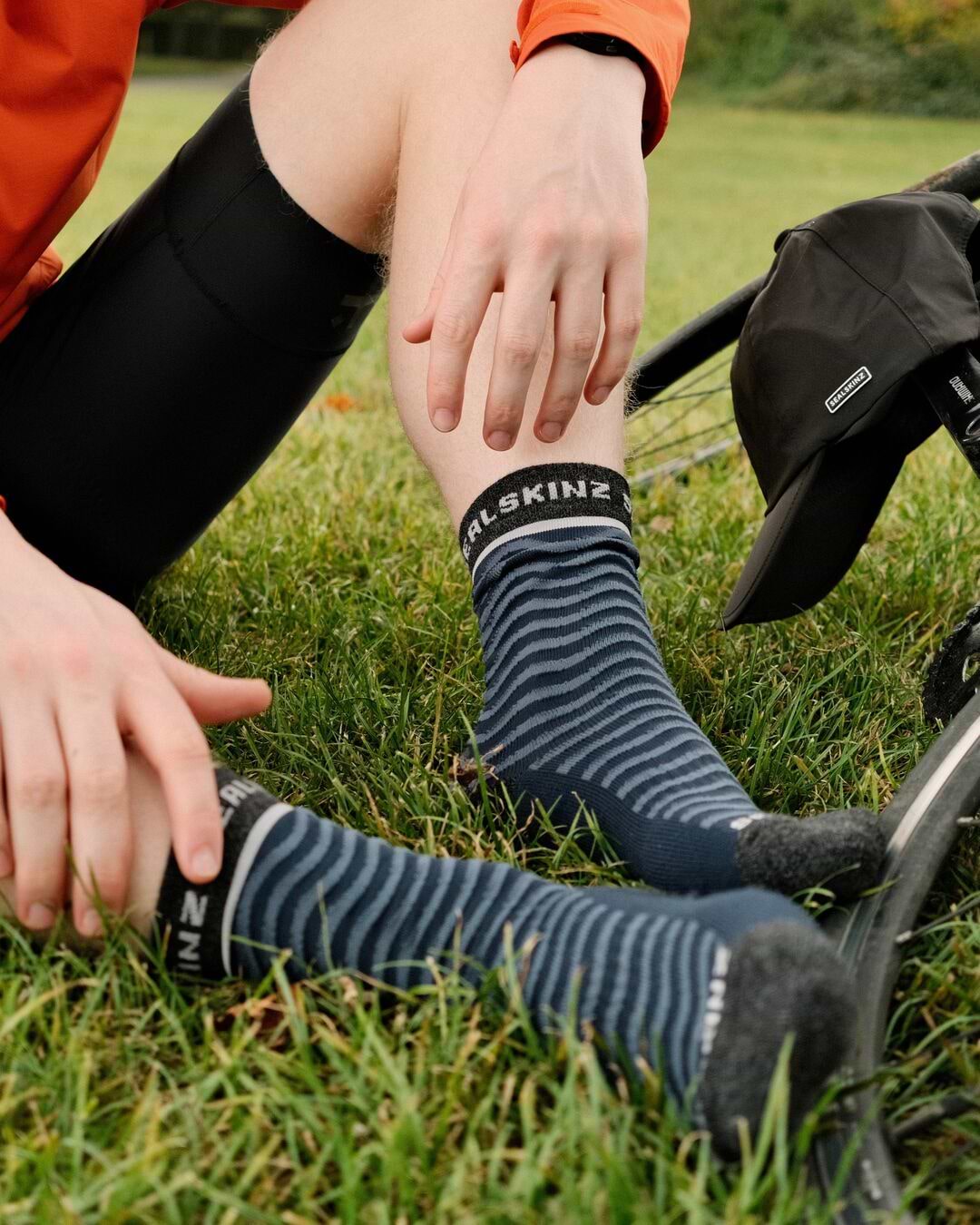 Sealskinz best sale cycling socks