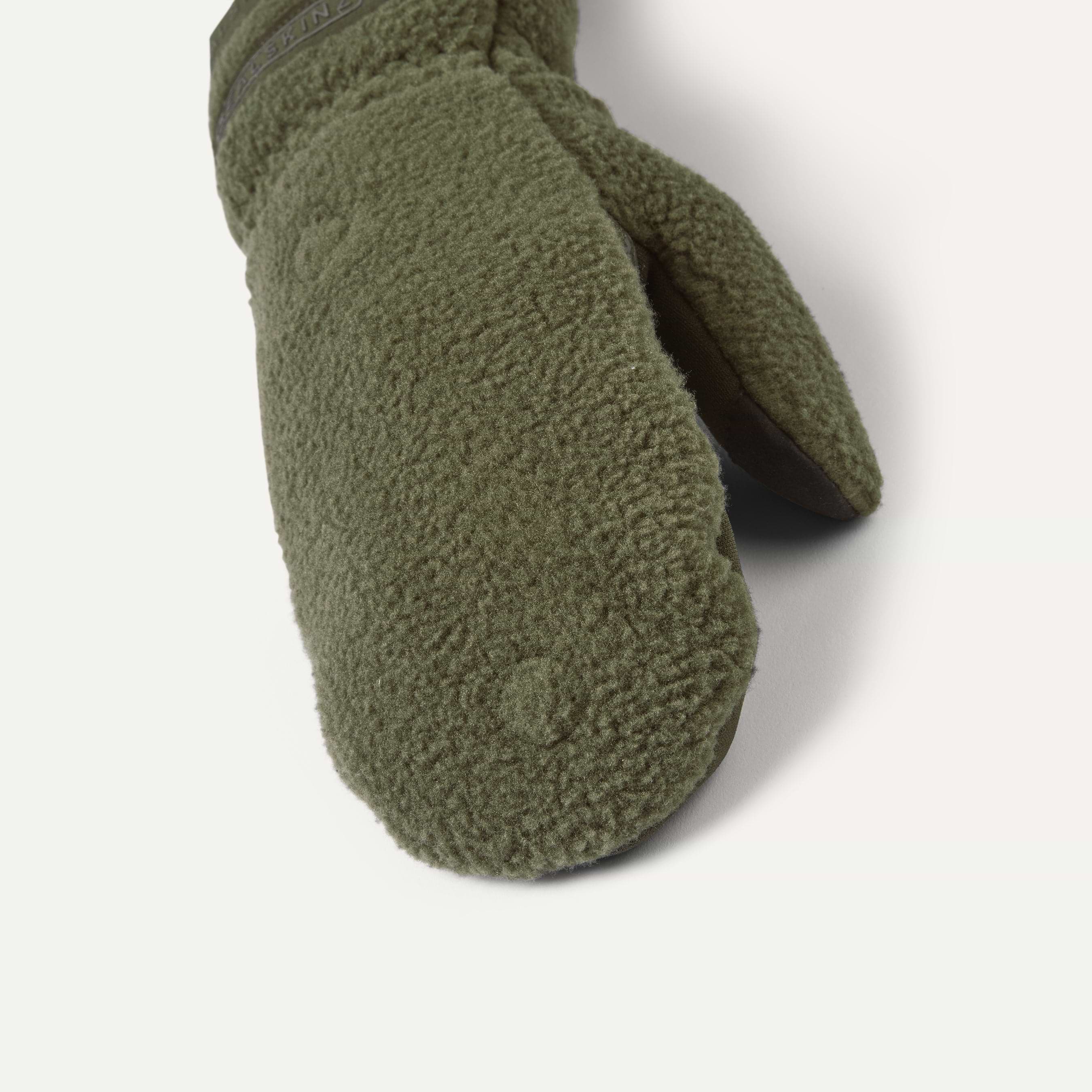 Windproof mittens top