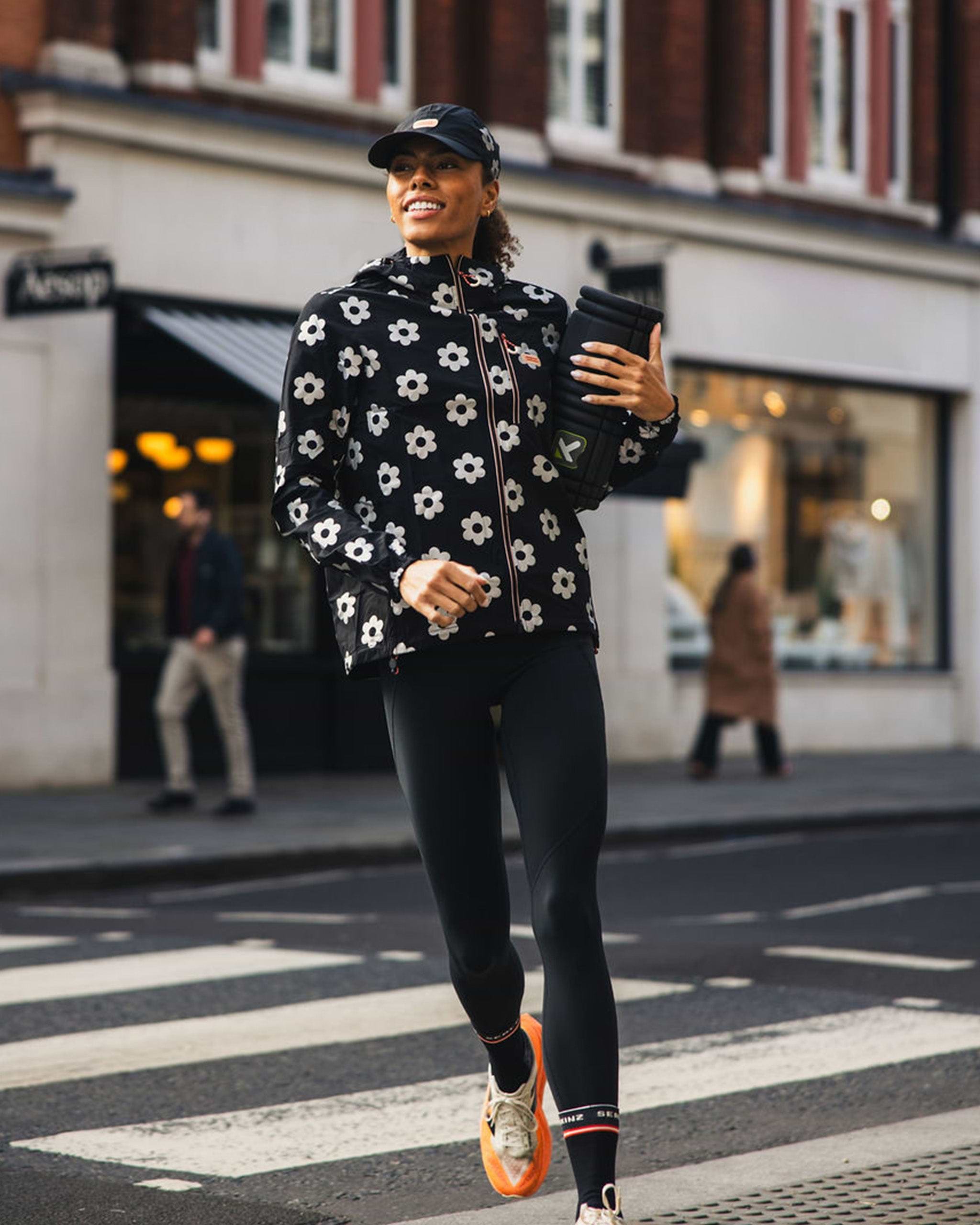 Eaton - Daisy | Water Repellent Reflective Running Jacket – Sealskinz