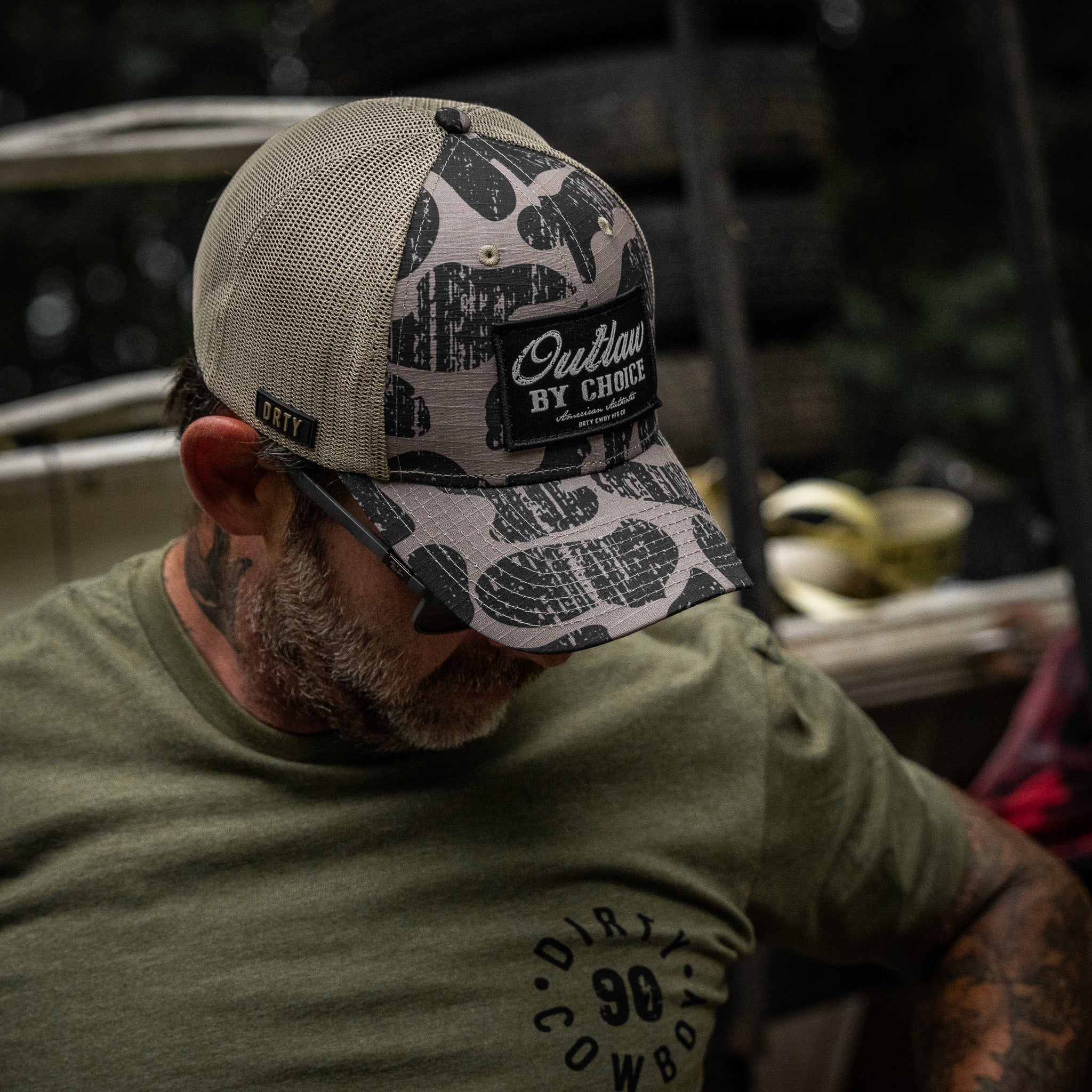 #color_dirty-duck-camo