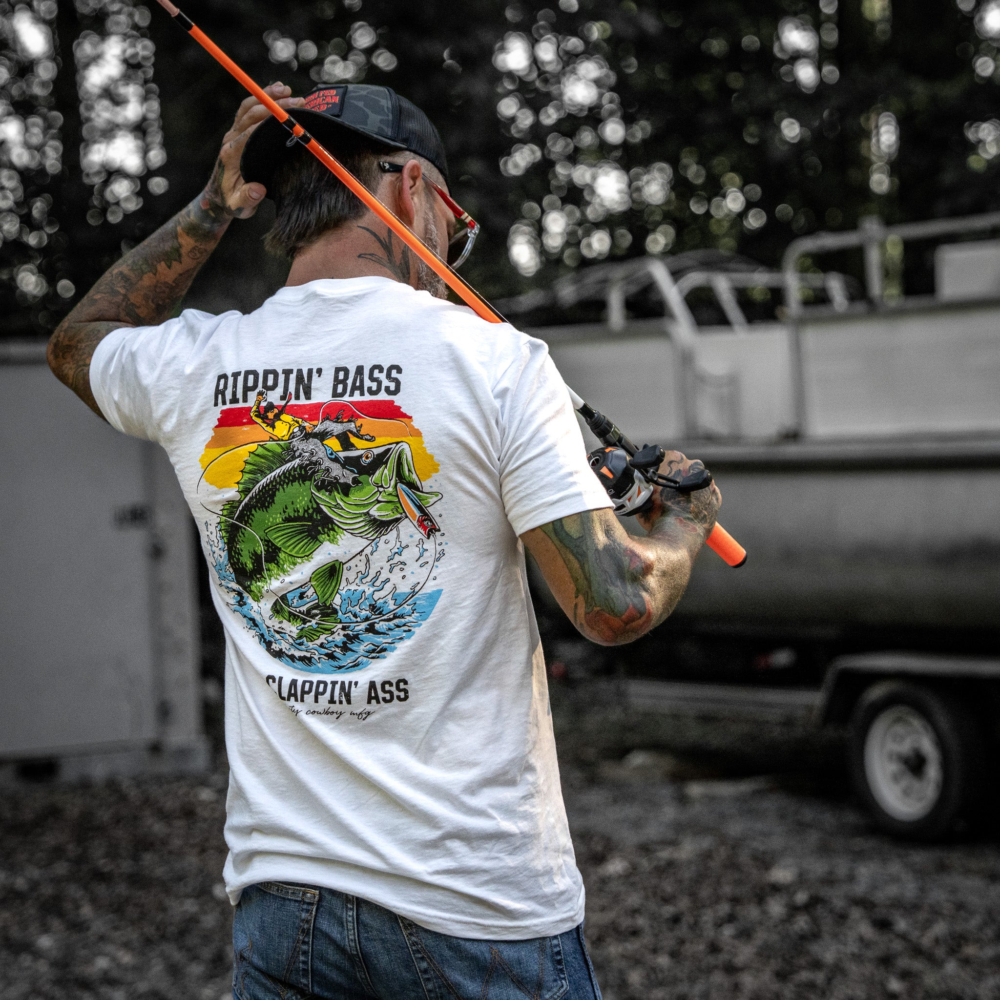 Rippin' Bass & Clappin' Ass Men's T-Shirt - DIRTY COWBOY MFG
