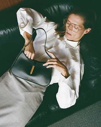 1600x2000 Tokyo_Black_Smooth_AW25_Campaign