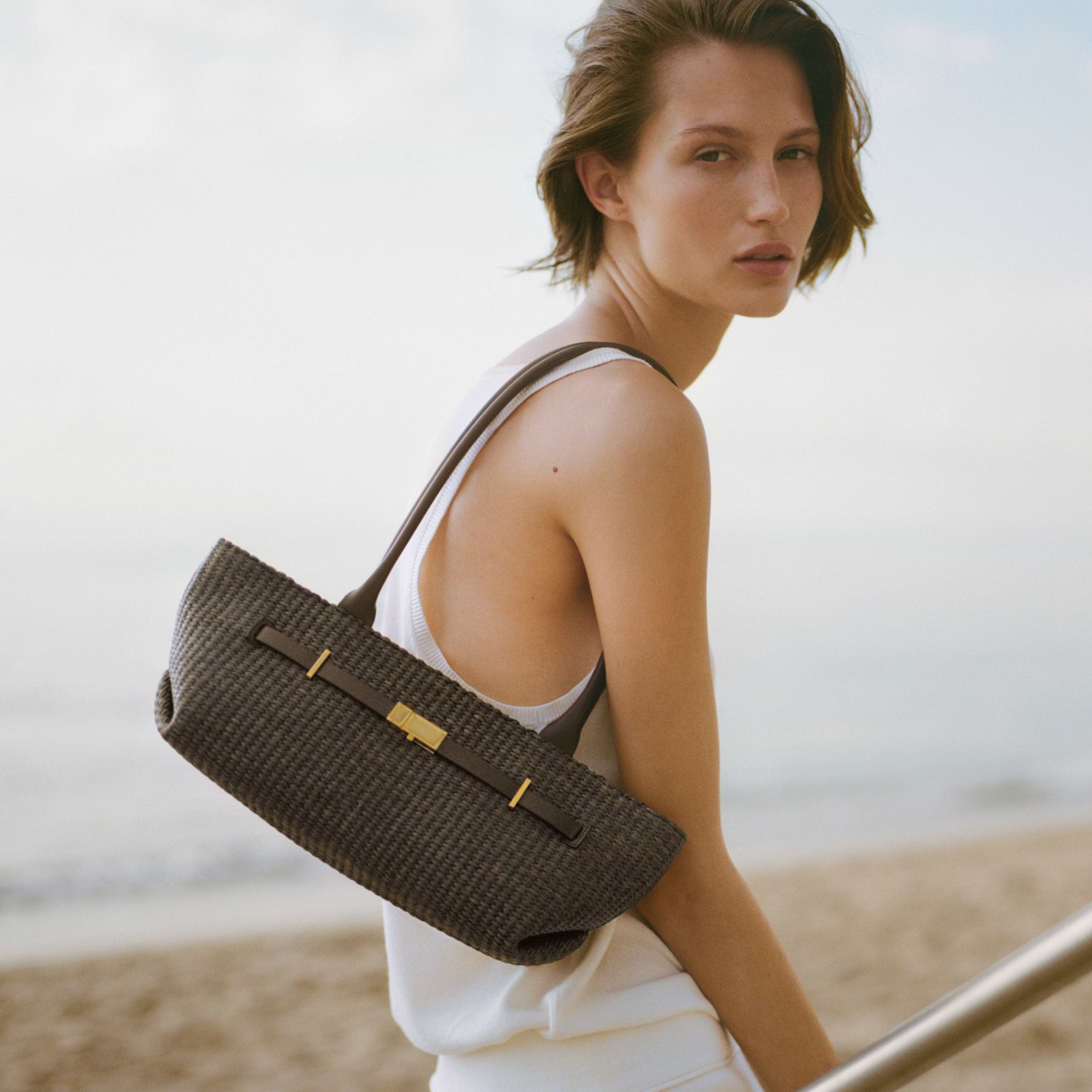 The New York Shoulder | Espresso Raffia | DeMellier