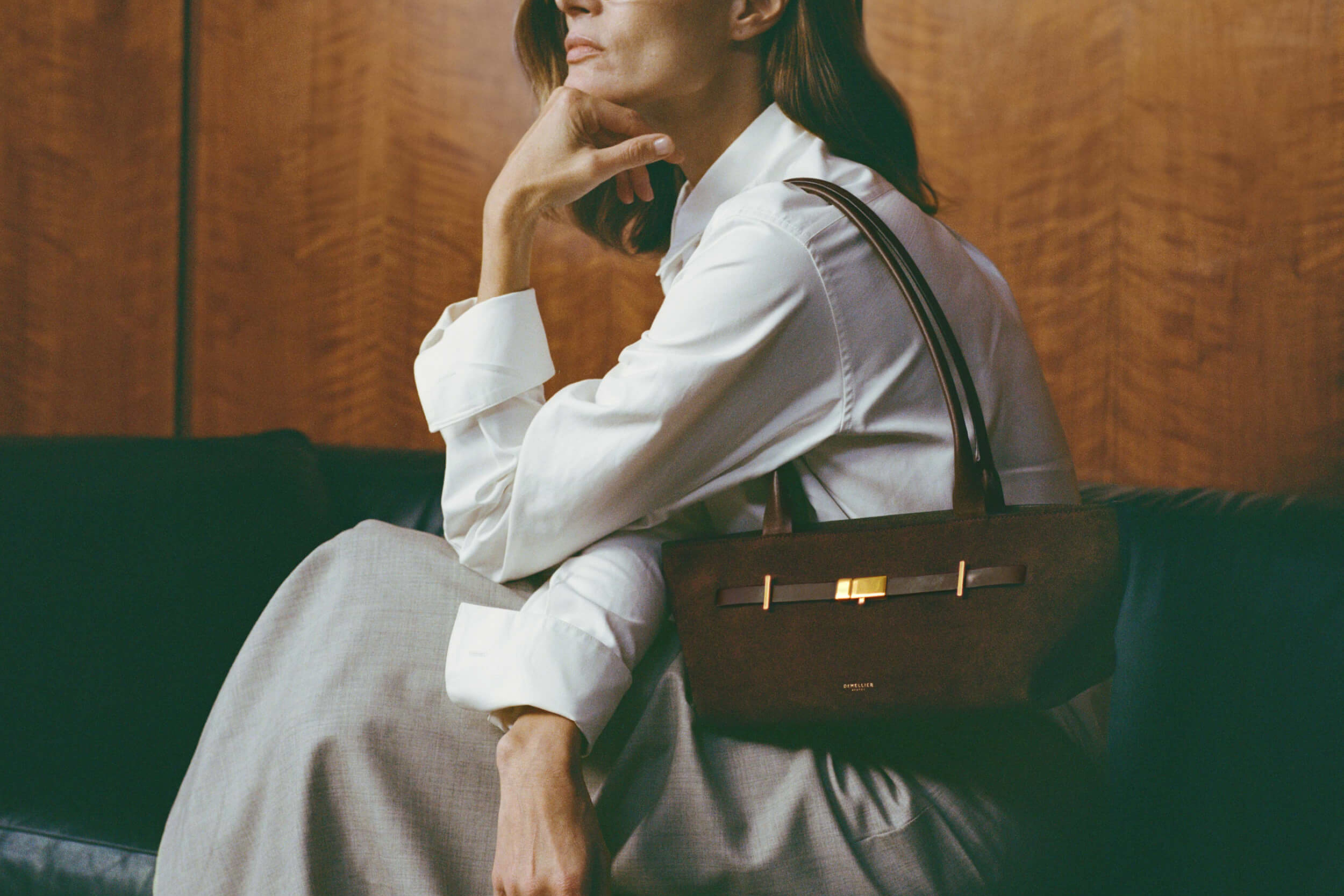 2500x2500 New_York_Shoulder_Mocha_Suede_and_Smooth_AW25_Campaign