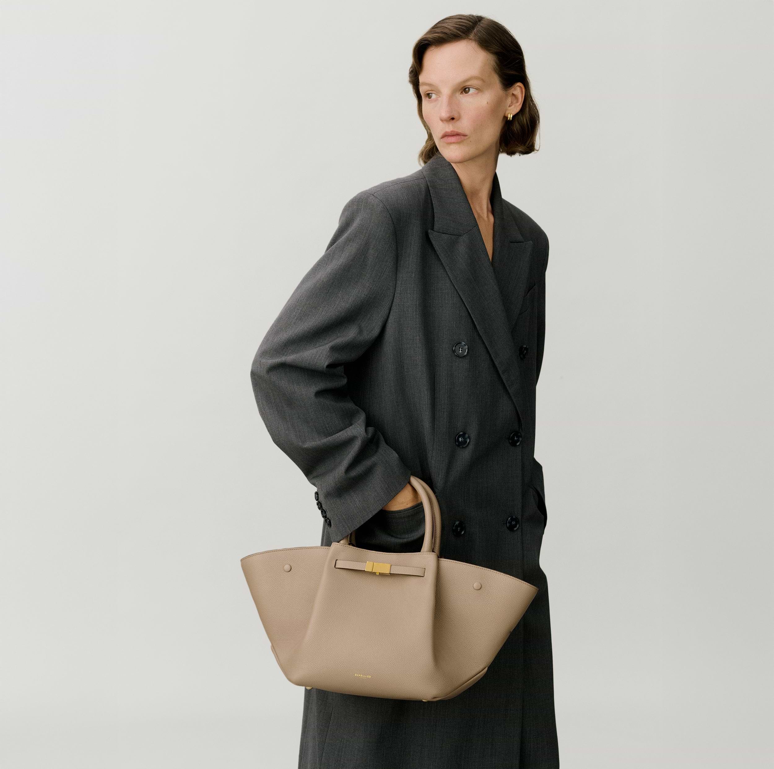 The Midi New York | Dark Sand Small Grain | Demellier