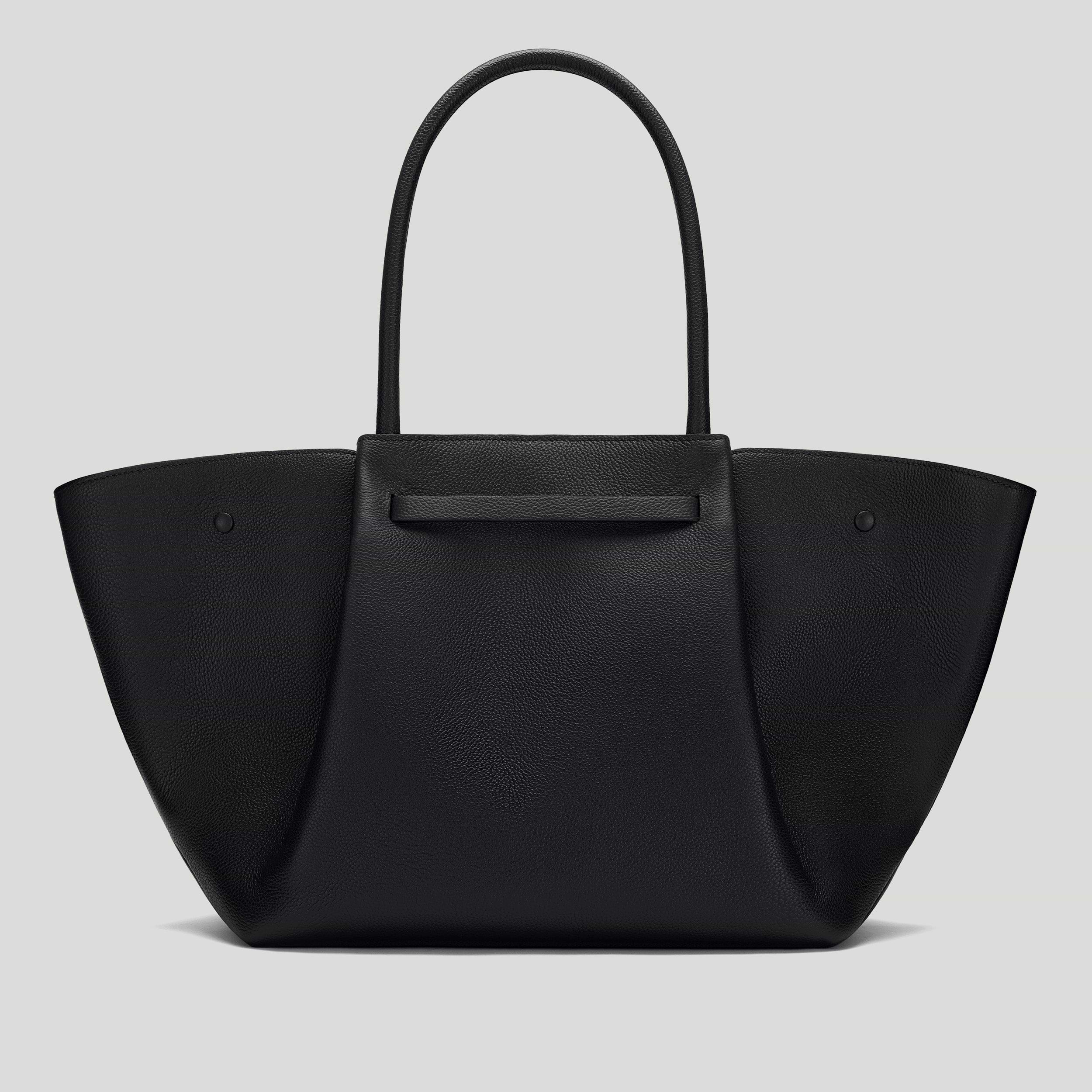 The New York | Black Small Grain | DeMellier
