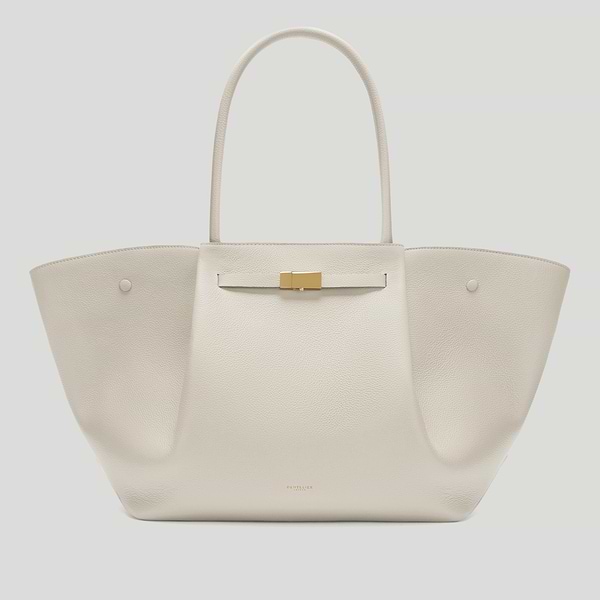 The New York work bag off white small grain 1
