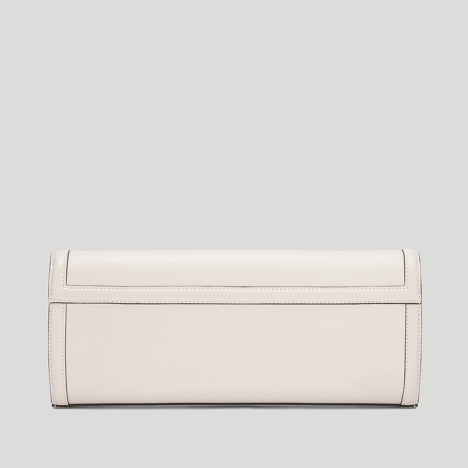 The Paris Clutch