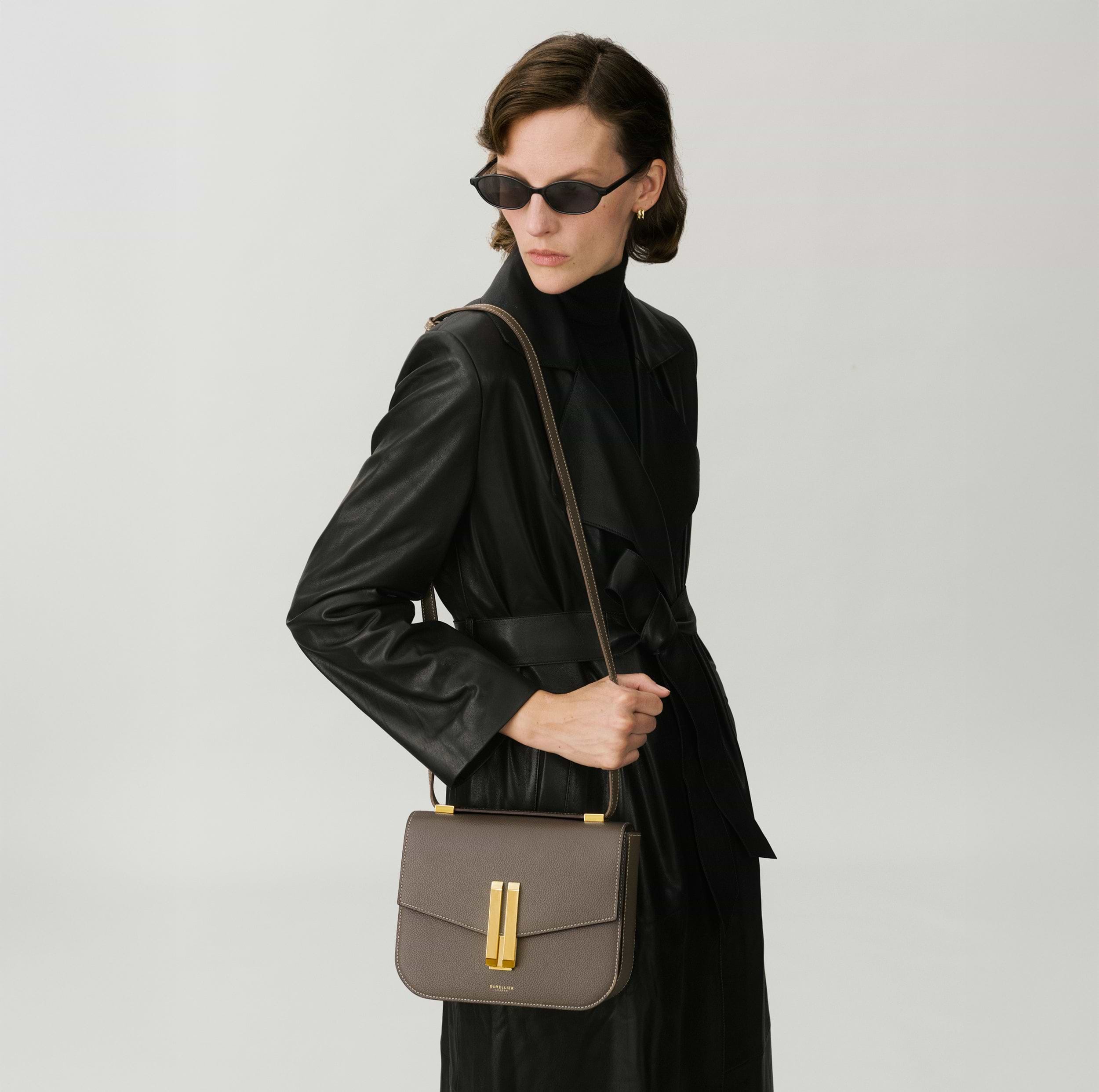 The Vancouver | Dark Taupe Small Grain Ecru Stitching | DeMellier