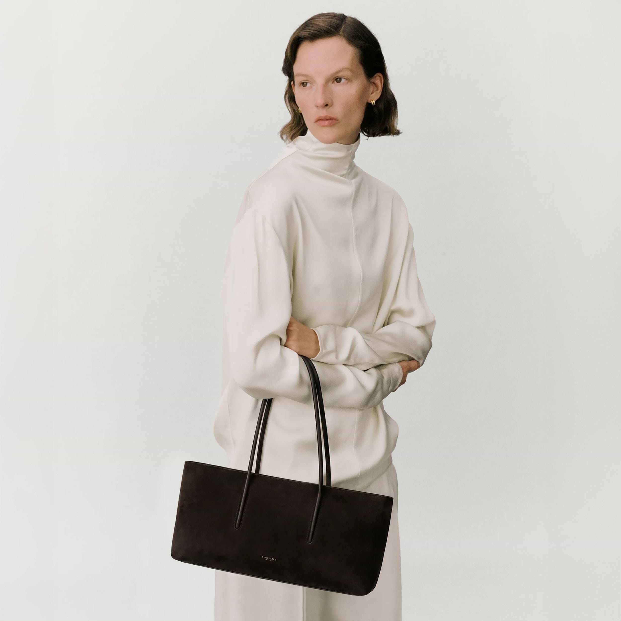 The Stockholm Shoulder | Black Fine Grain | DeMellier