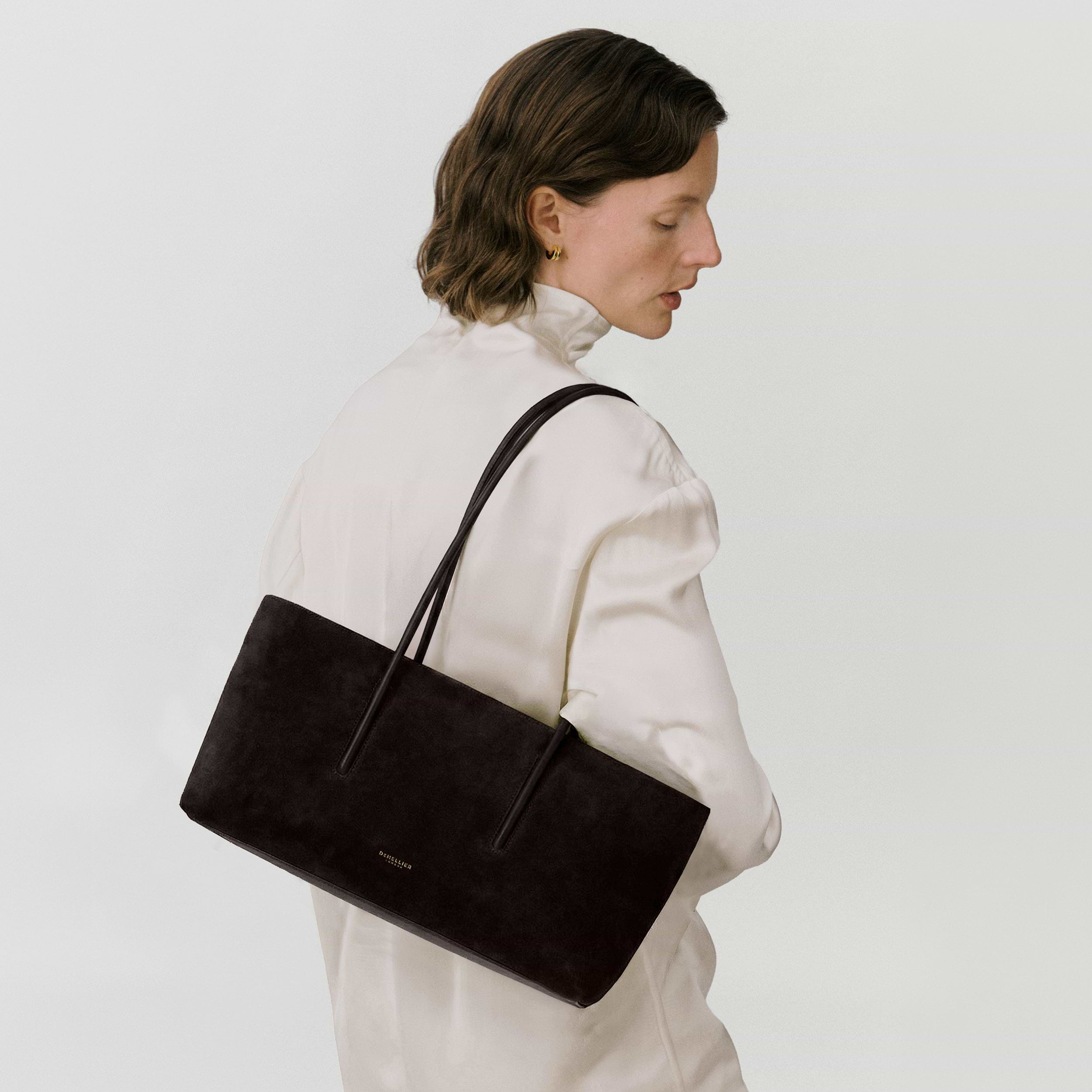 The Stockholm Shoulder | Black Fine Grain | DeMellier