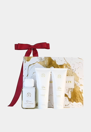 Toke Makinwa Dive Gift Box