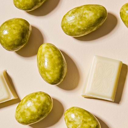 Almonds with Matcha and White Chocolate