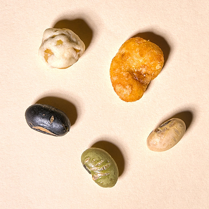 Roasted bean and pea mix with salt