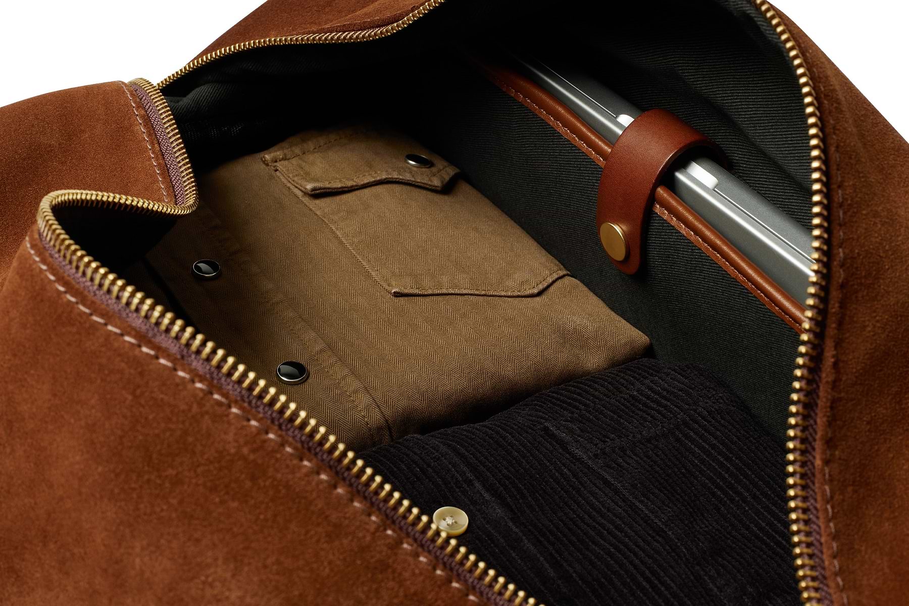 close up of weekender with a laptop compartment from Bennett Winch