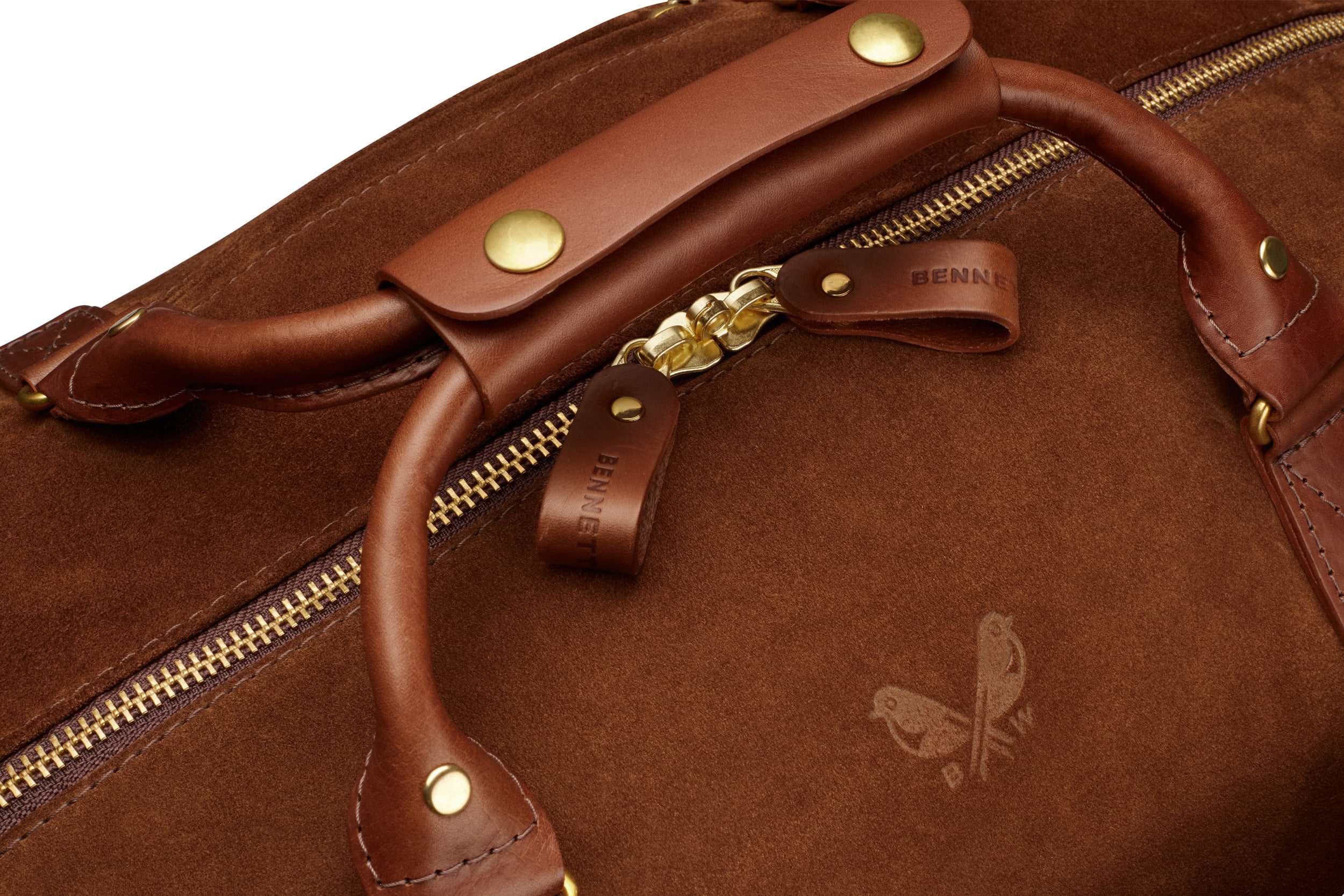 closures on weekender bag