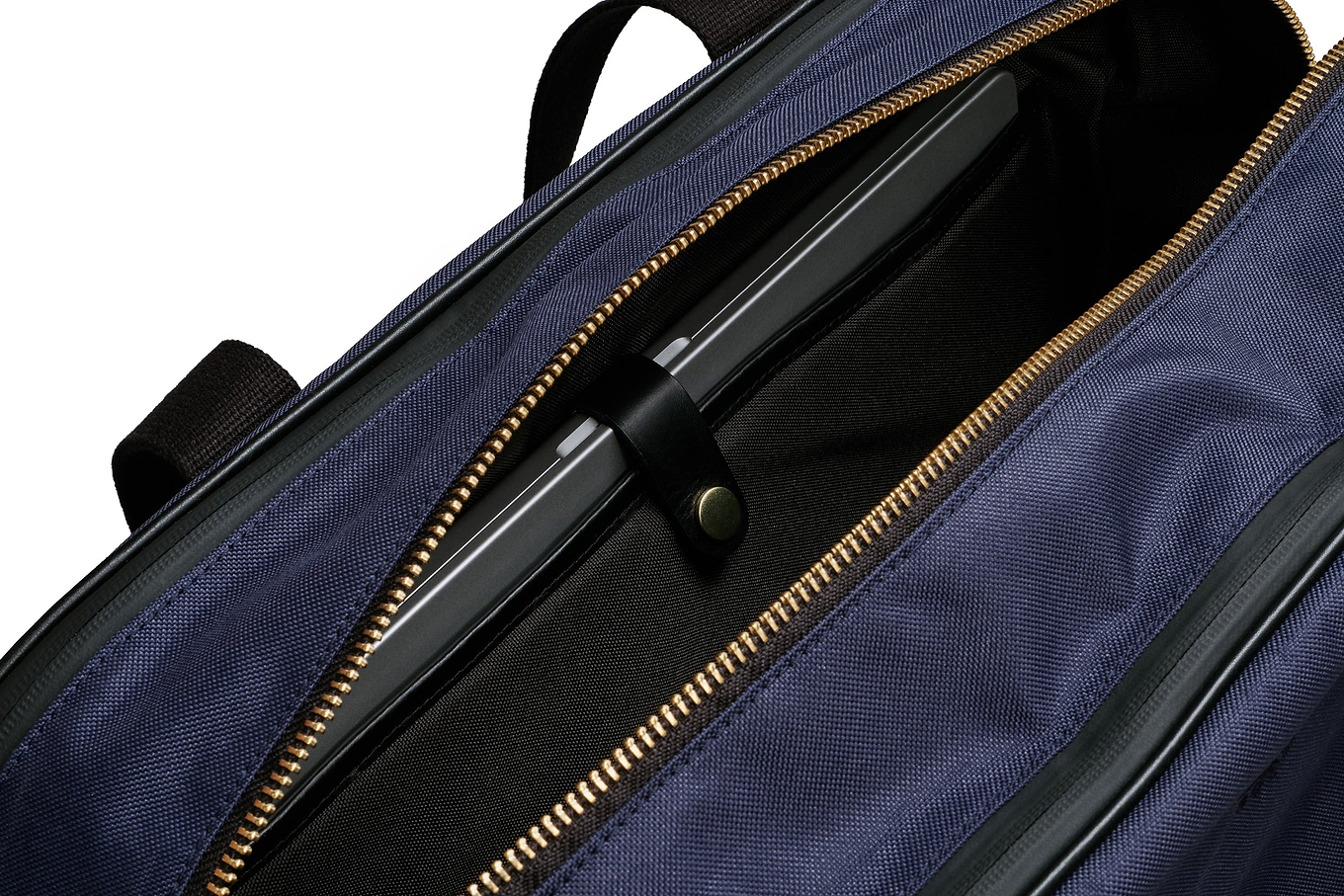 workout laptop bag in navy. go from the office to the gym in style.