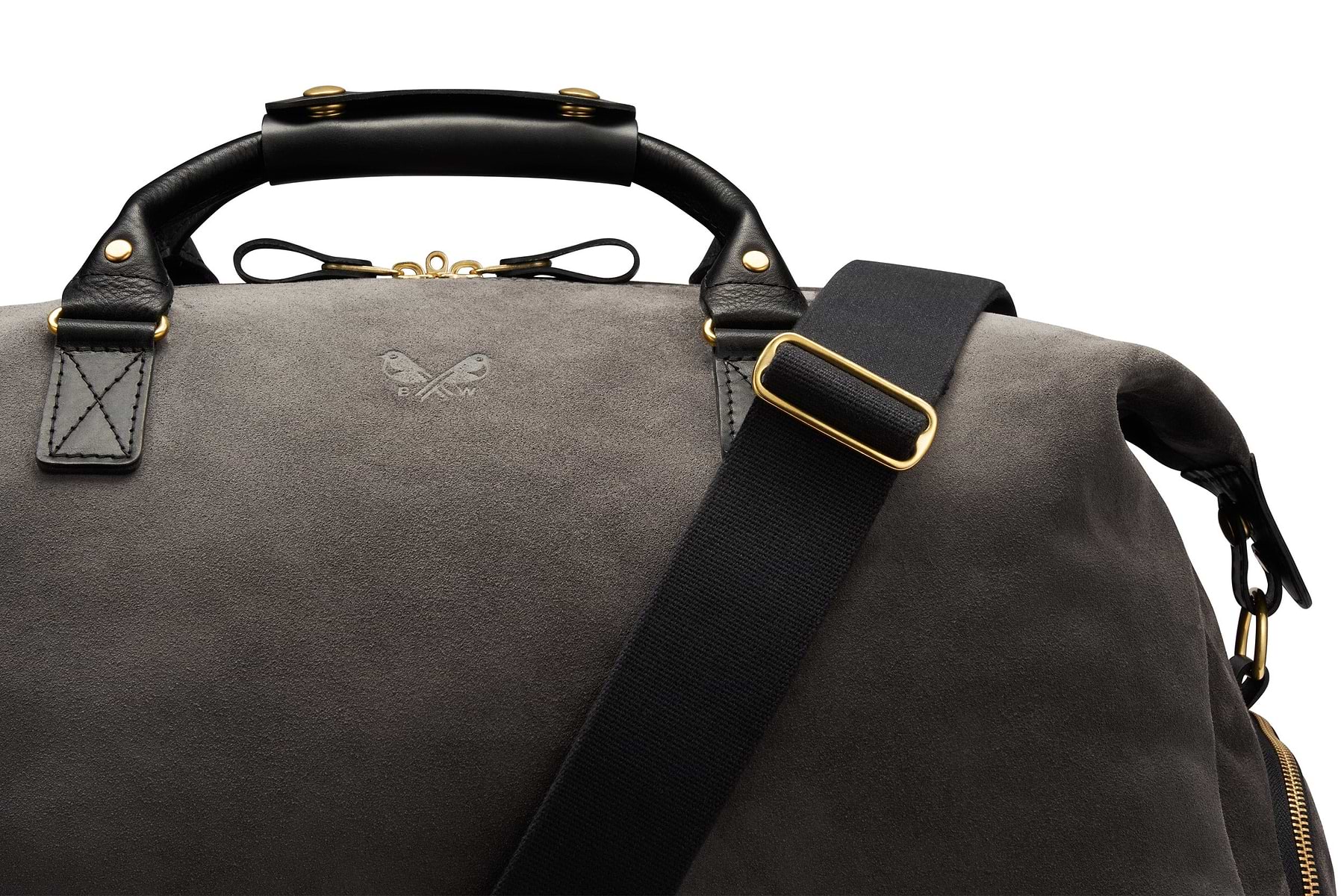 detachable shoulder strap for the weekender bag