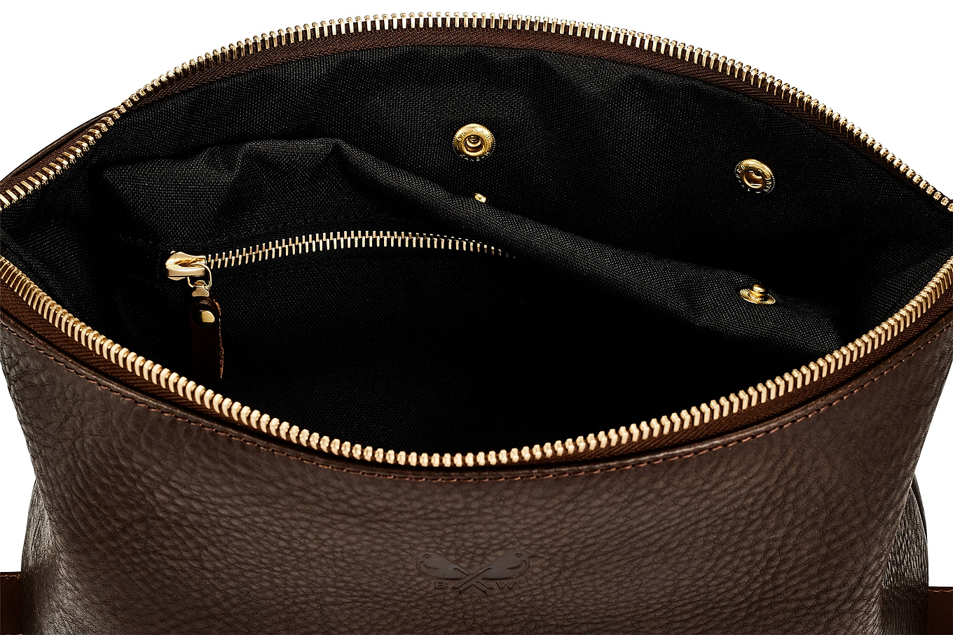 interior clip in/out wet compartment of brown leather toiletry bag