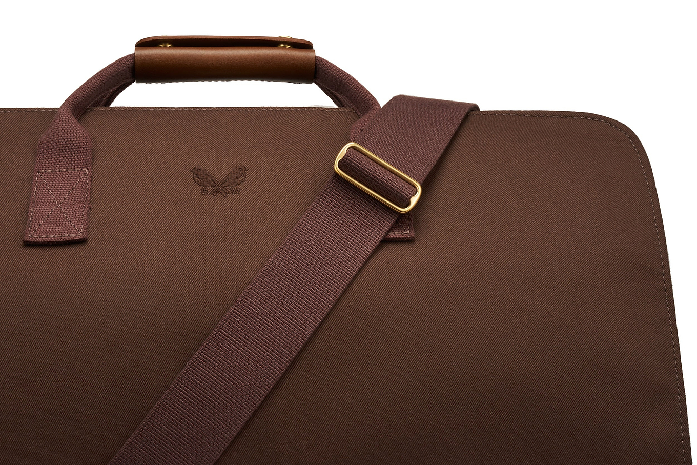 High quality strap on the suit carrier holdall bag from Bennett Winch