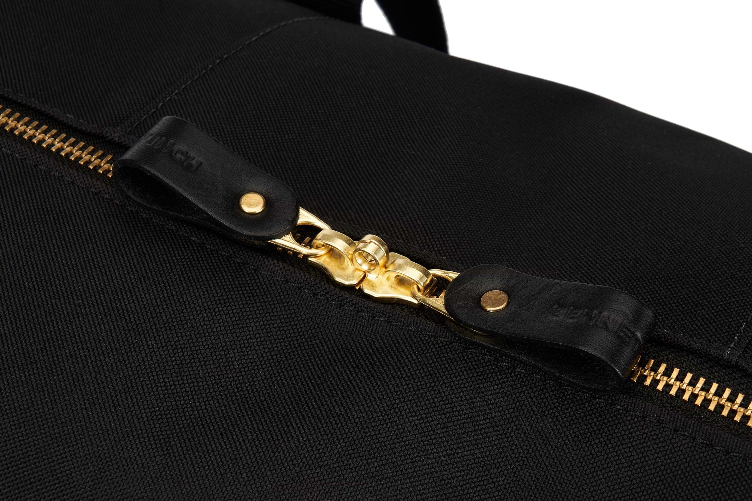 Cargo Medium - Black