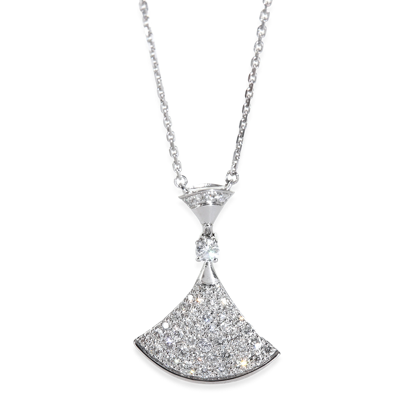 White Gold Diamond Divas Dream Pendant