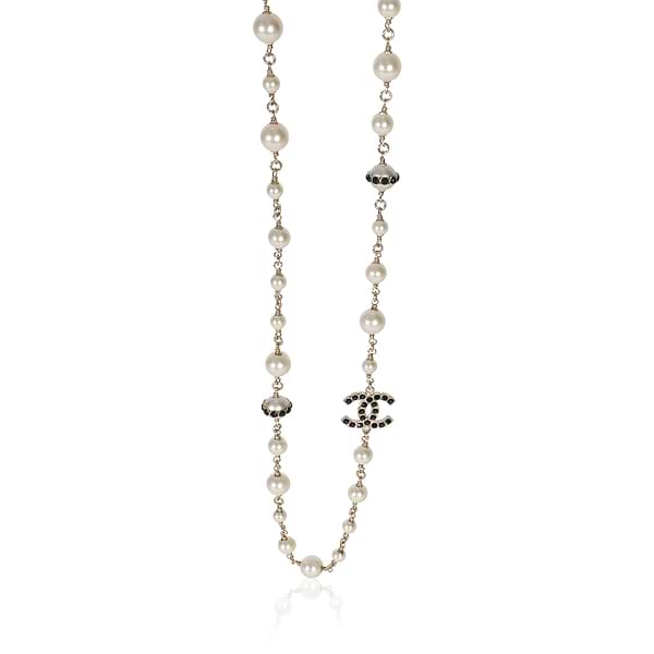 Gold-Plated 2020 Black Strass CC Station Necklace
