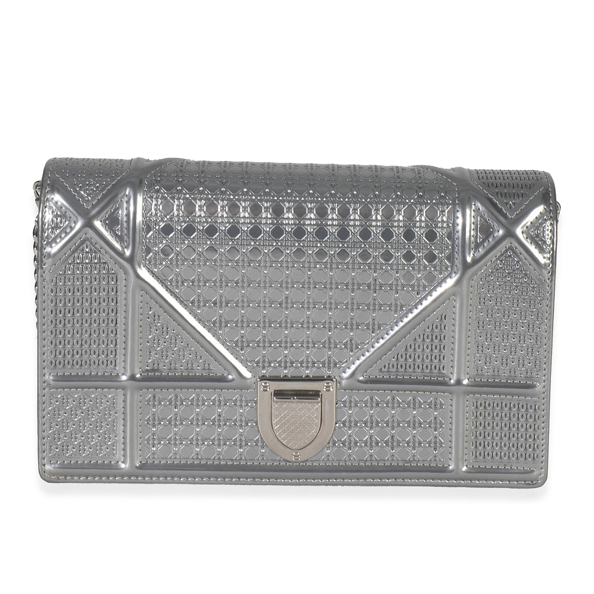 Metallic Micro-Cannage Calfskin Diorama Wallet On Chain