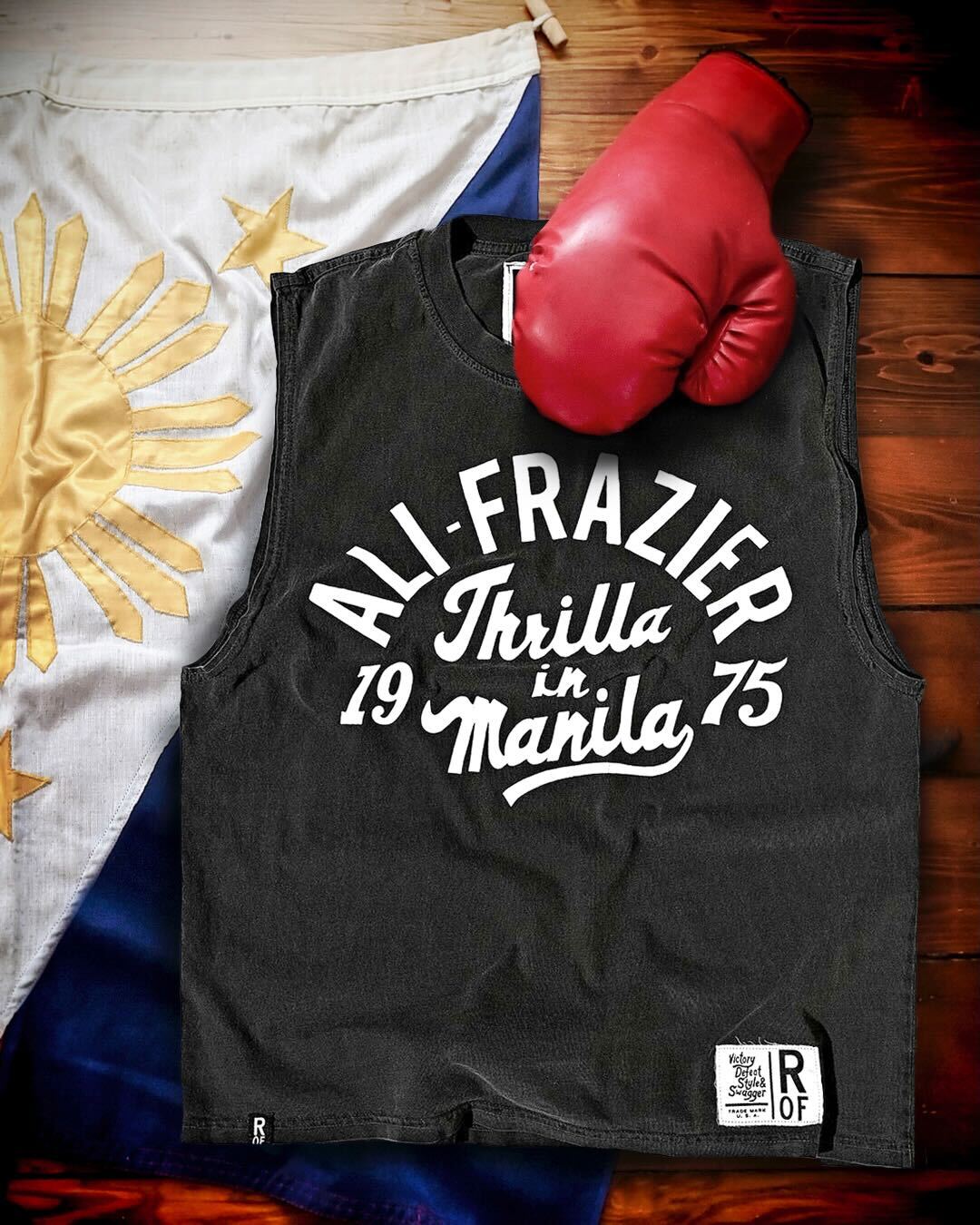 トップス Roots of Fight Thrilla Anniversary Tank Roots of Fight Thrilla Anniversary Applique Tank Top