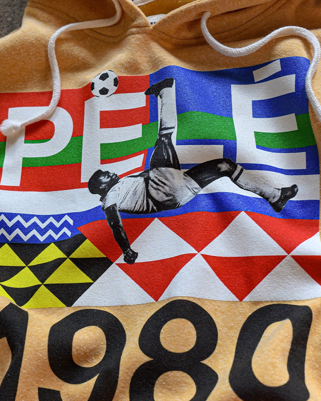 Pelé Brasil 1980 Gold PO Hoody - Roots of Fight Canada