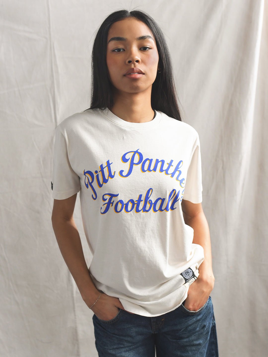 PITT - Panthers Football Vintage White Tee - Roots of Fight Canada