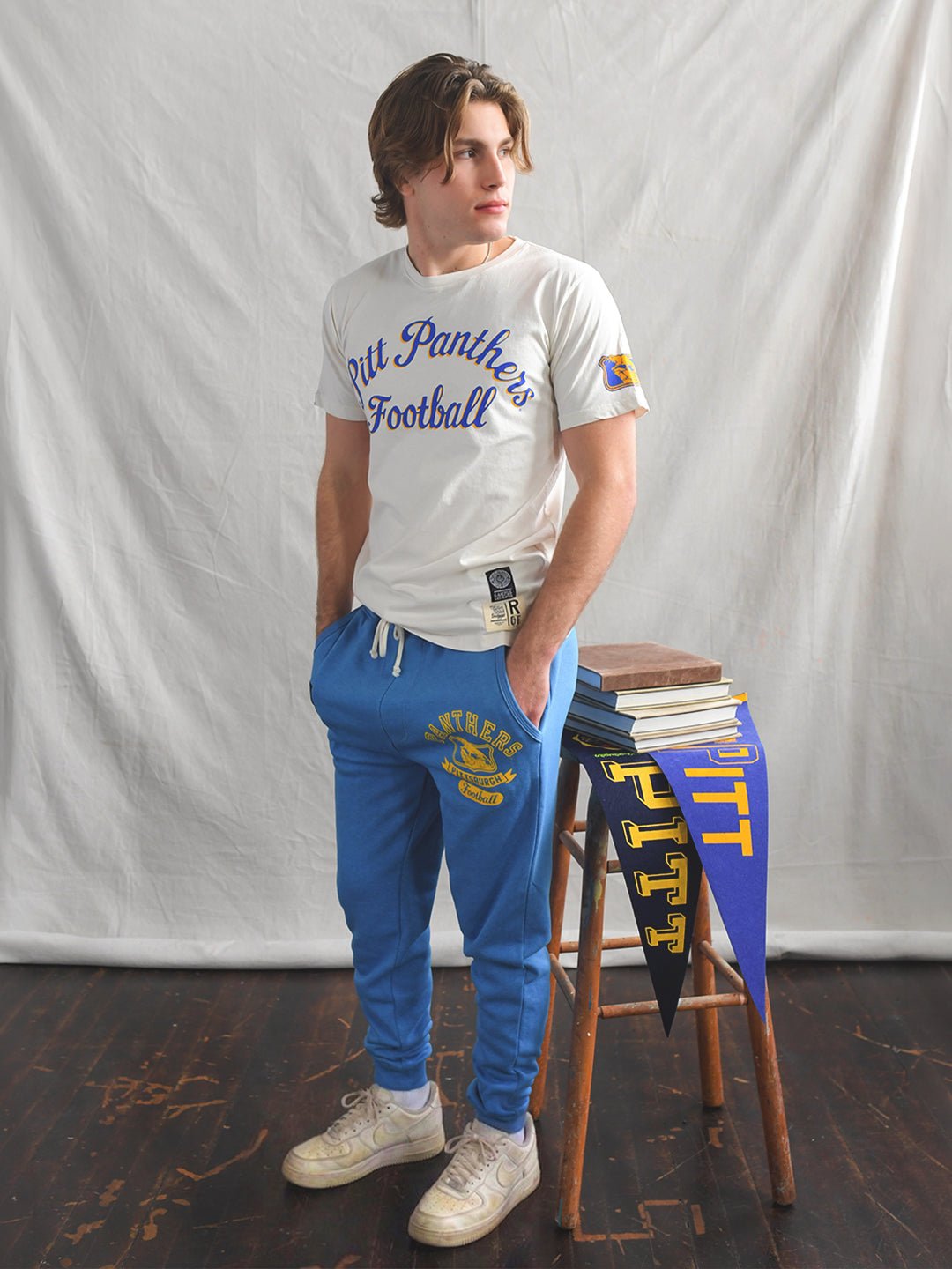 PITT - Panthers Football Vintage White Tee - Roots of Fight Canada