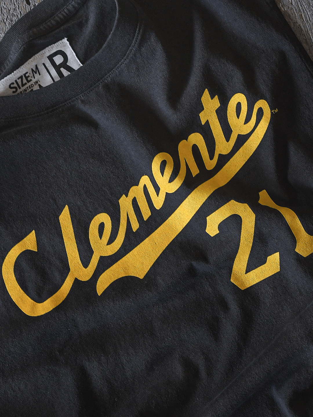 Roberto Clemente 21 Black Muscle Tee - Roots of Fight Canada