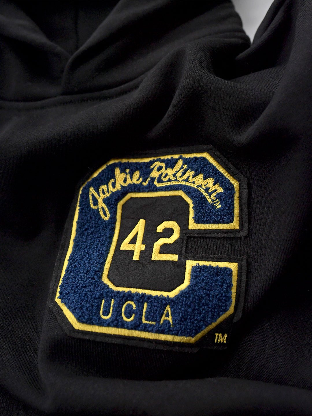 UCLA - Jackie Robinson 4 - Sport Star Black Heavyweight PO Hoody - Roots of Fight Canada