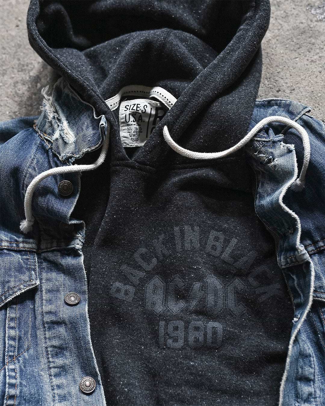 AC/DC Back in Black &#39;80 Black PO Hoody - Roots of Fight