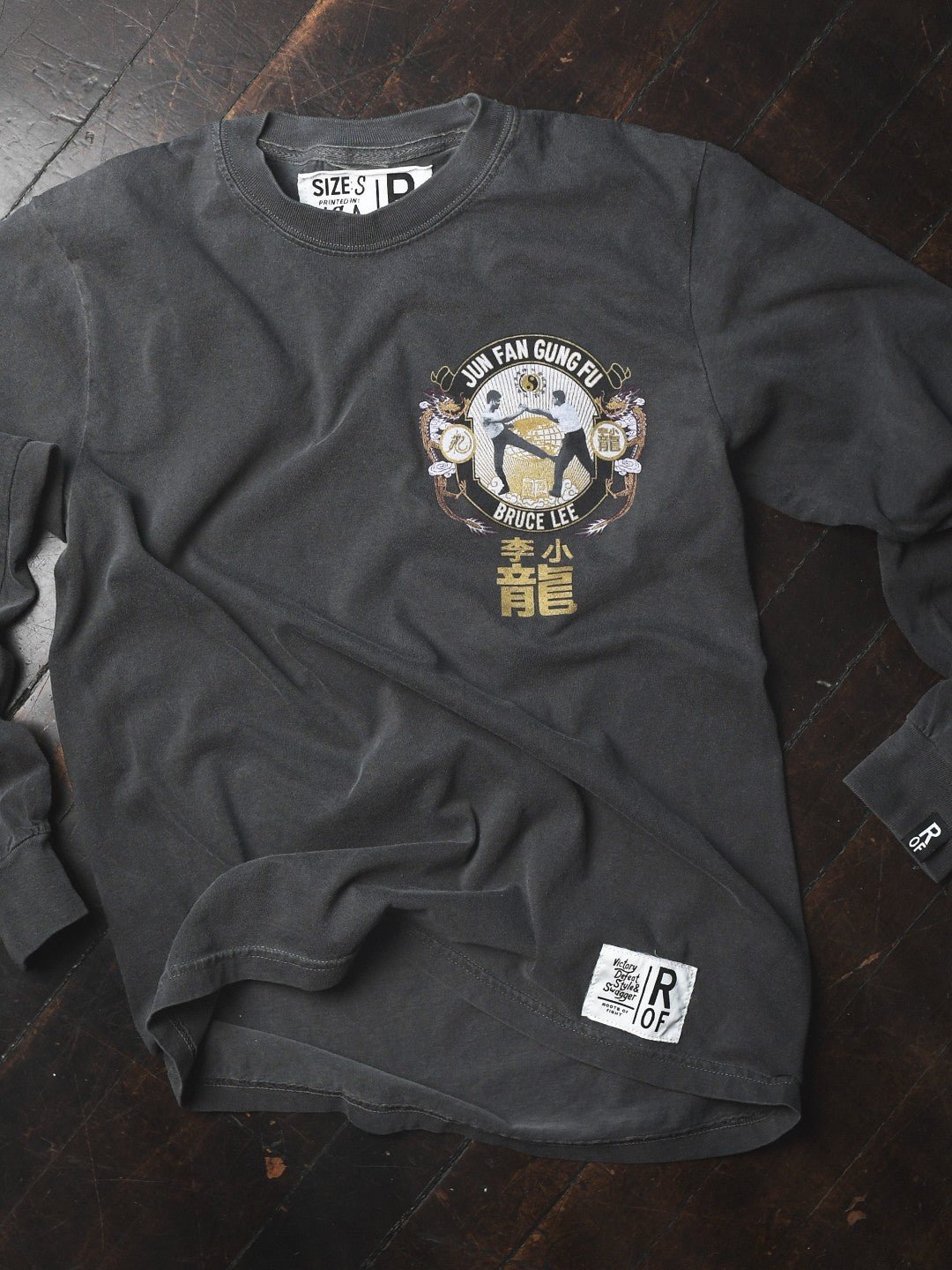 Bruce Lee Jun Fan Gung Fu Charcoal Long Sleeve Tee - Roots of Fight