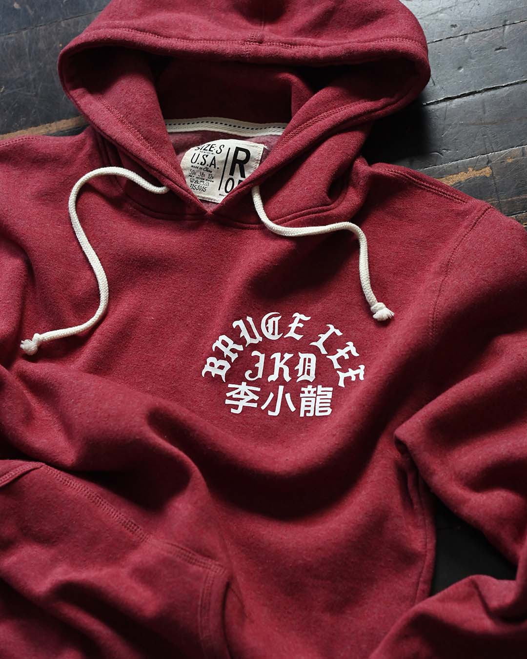 Bruce Lee Oakland &#39;67 Cardinal PO Hoody - Roots of Fight