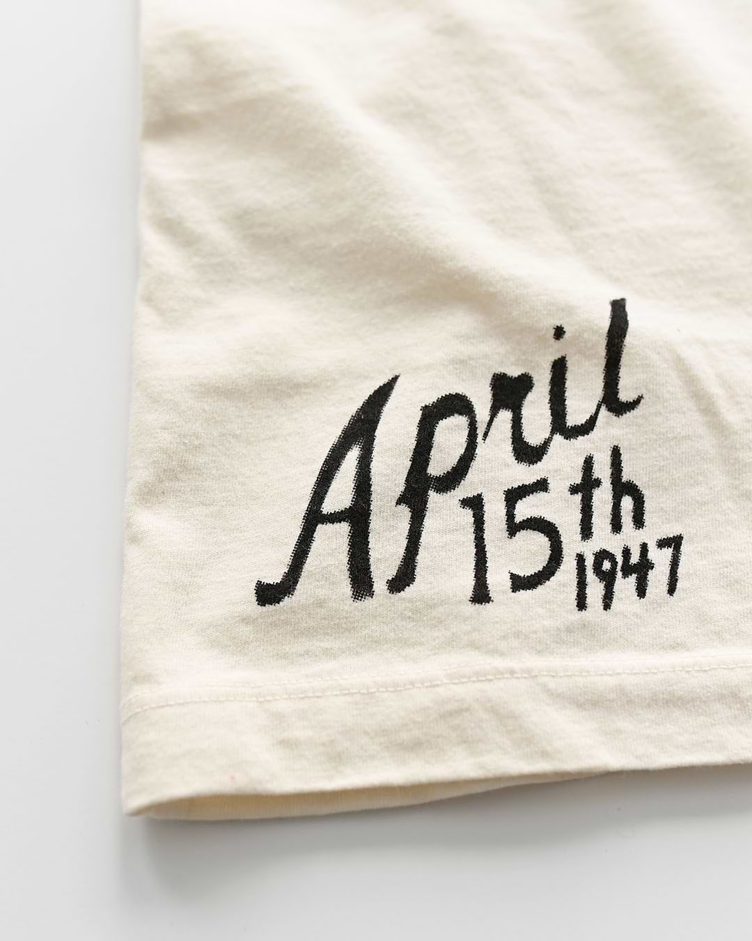 Jackie Robinson #42 Crown White Tee - Roots of Fight