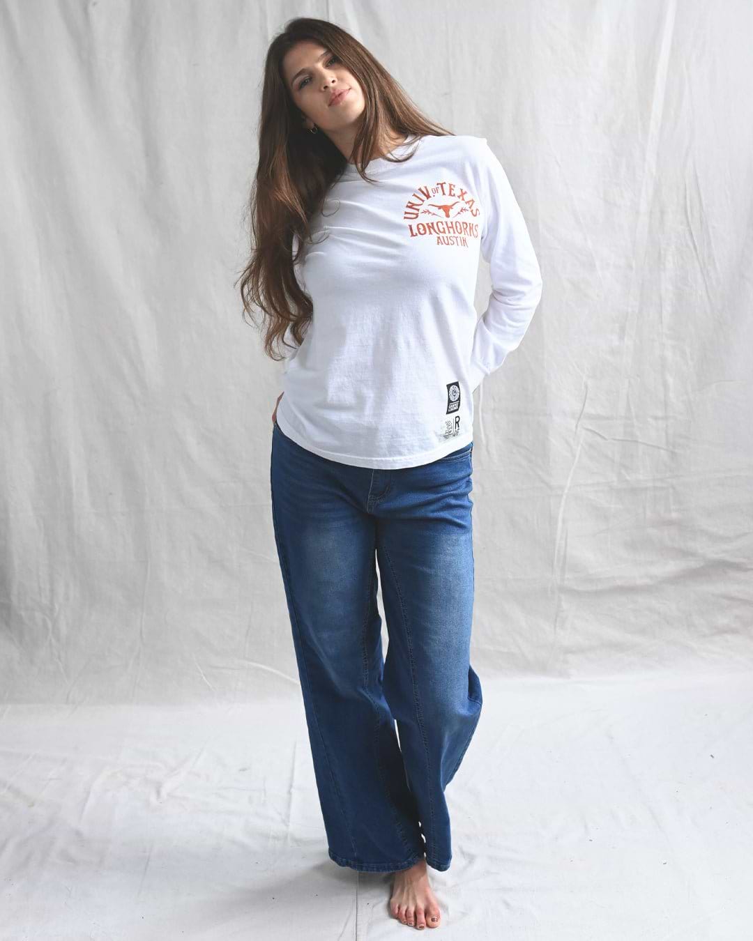 UT - Longhorns Hook 'Em White Long Sleeve Tee - Roots of Fight