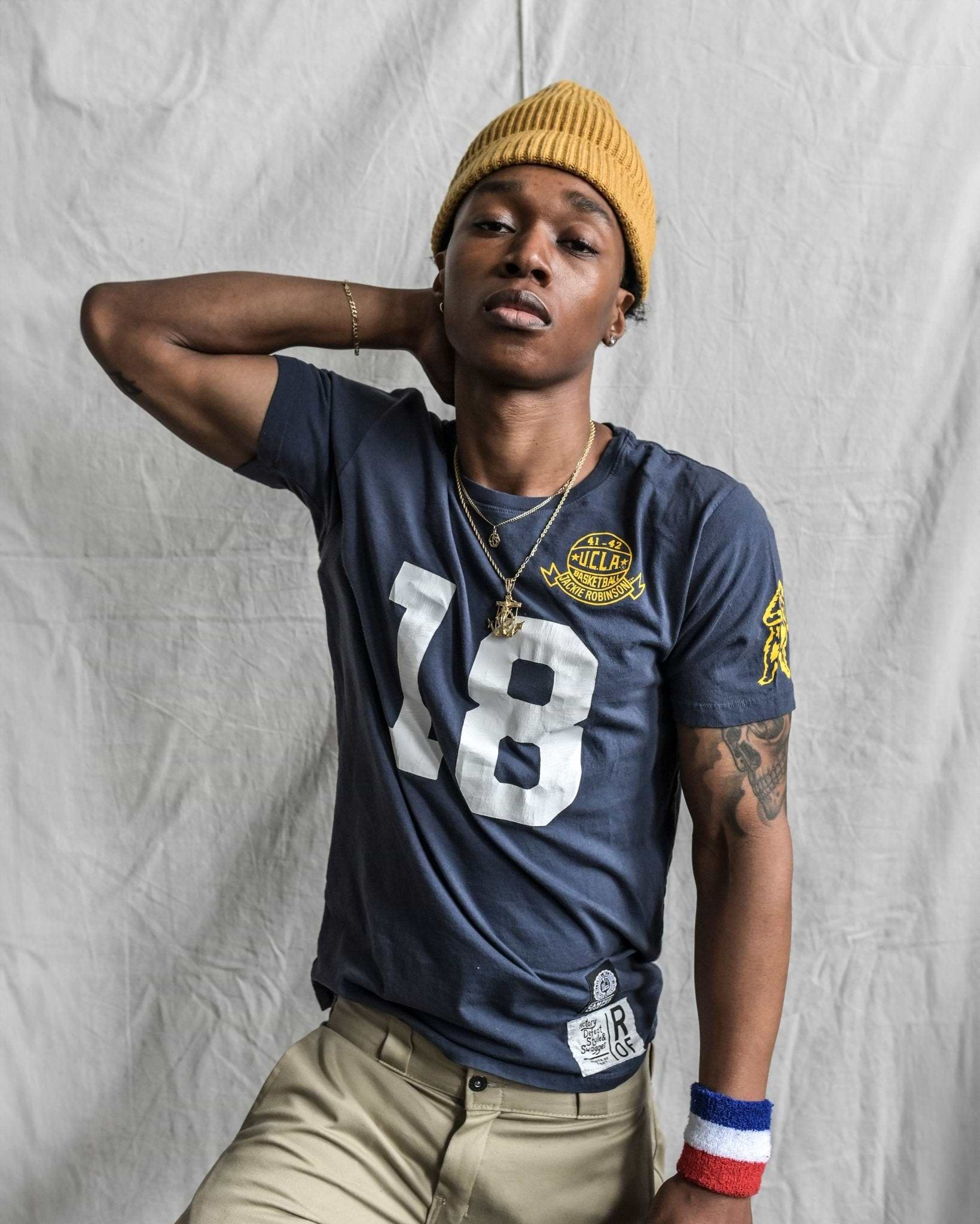 ぽにょ様　UCLA Tシャツ　3点 UCLA - Jackie Robinson Basketball #18 Navy Tee
