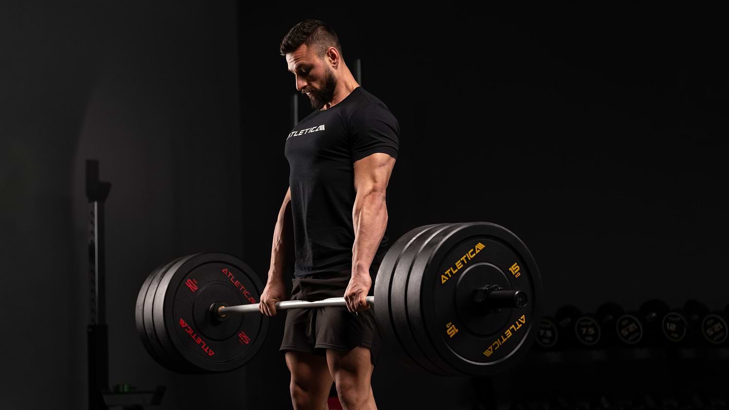 Kreuzheben mit Atletica Langhantel und Bumper Plates