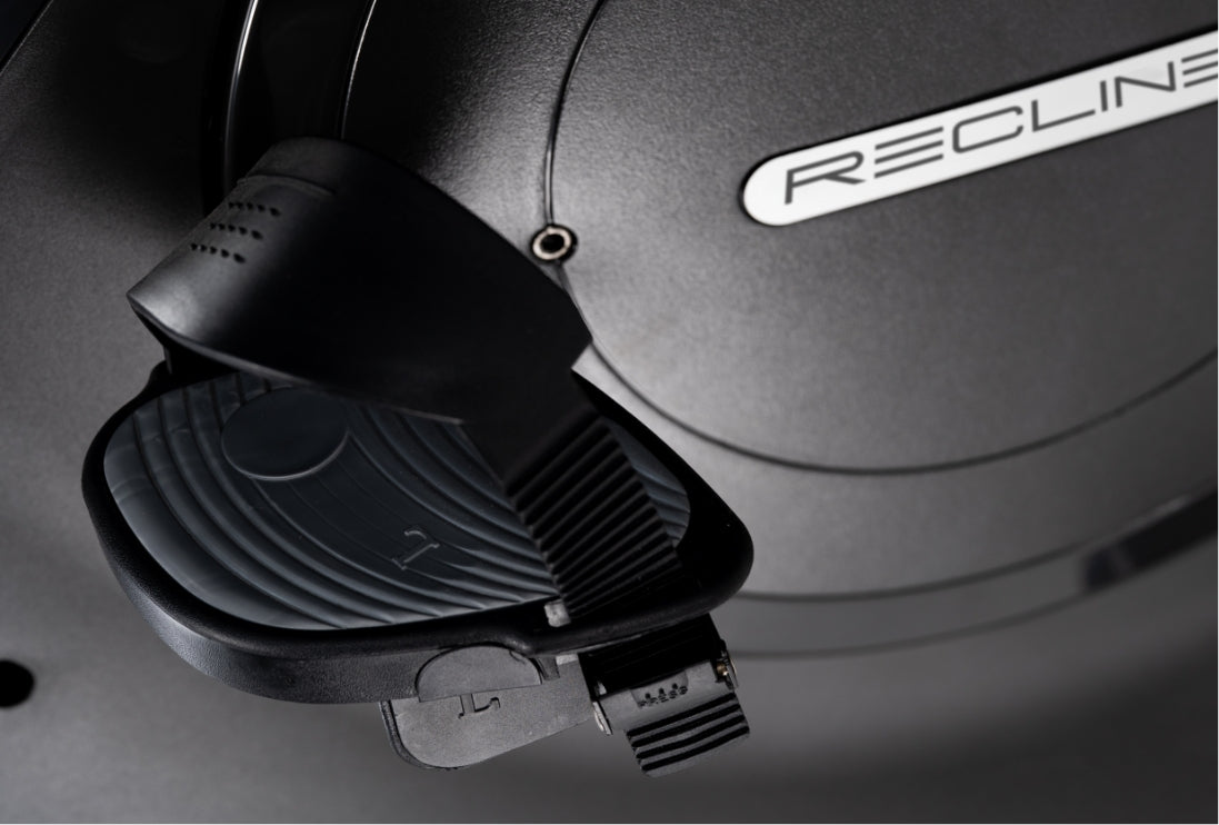 Antirutschmatte in den Pedalen und Herzfrequenz Sensor