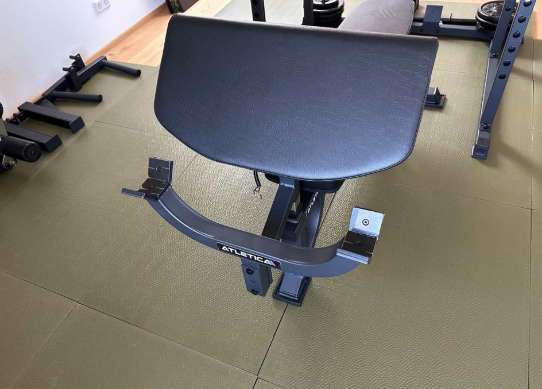 Hantelbank B2 ArmMaster Beinbeuger Beinstrecker Hantelbank: Leg Curl Beintraining