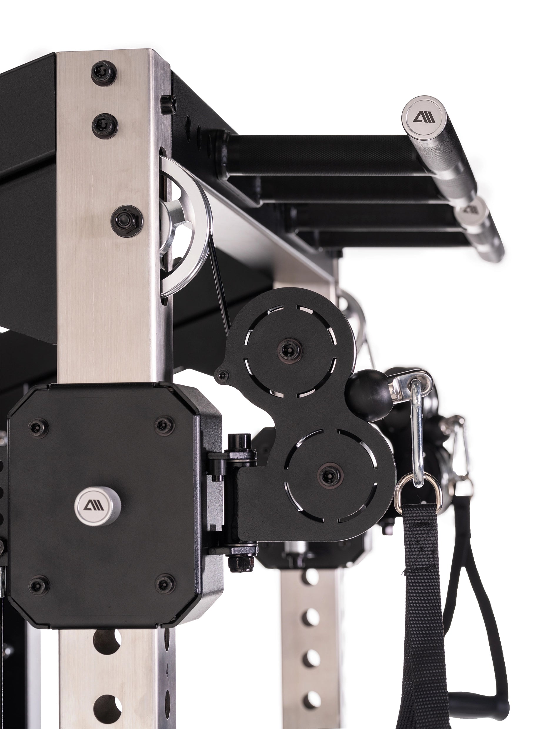 Blackout Kraftstation: integriertes Roller-System für reibungslose Höhenverstellung und gleichmäßigen Widerstand