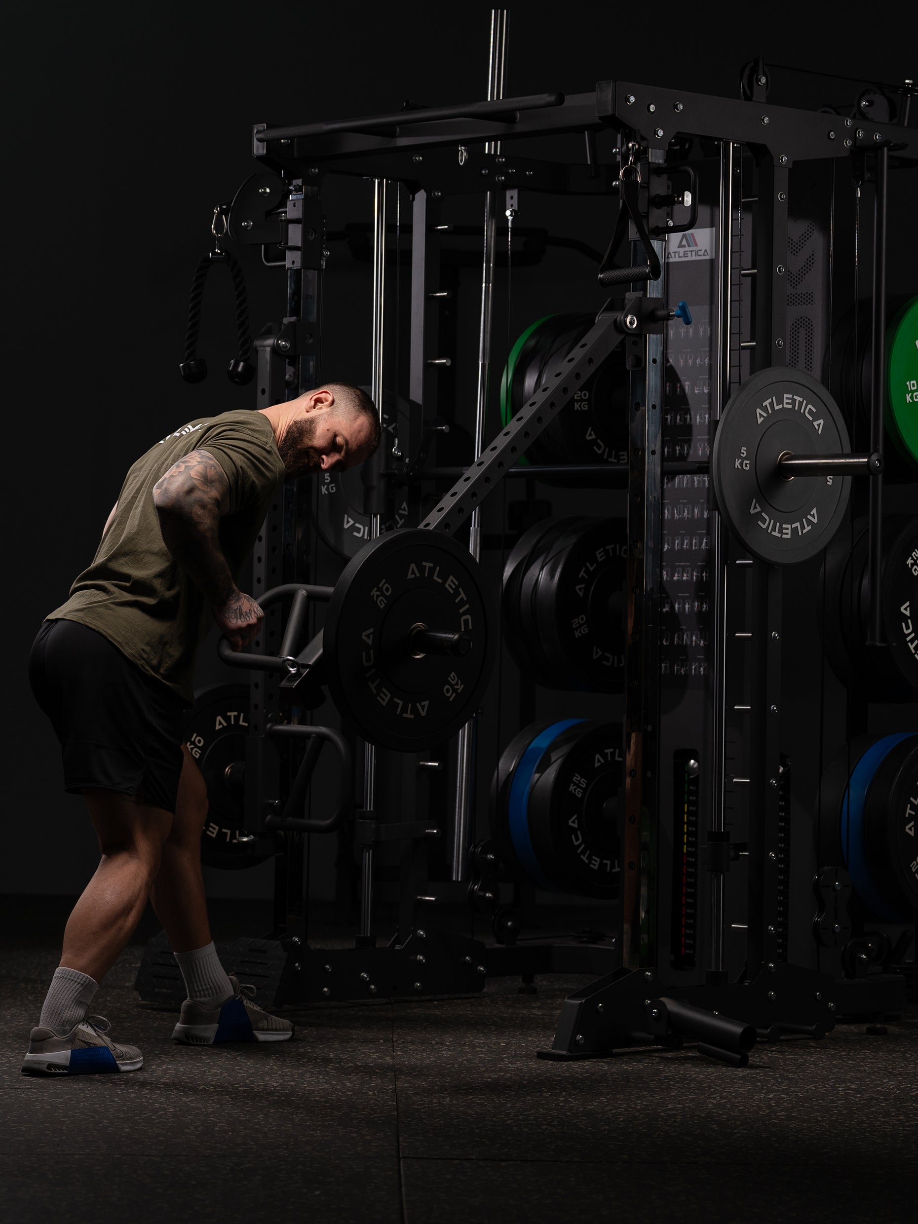 Kraftstation KSK Oberkörpertraining im Fitnessstudio: 