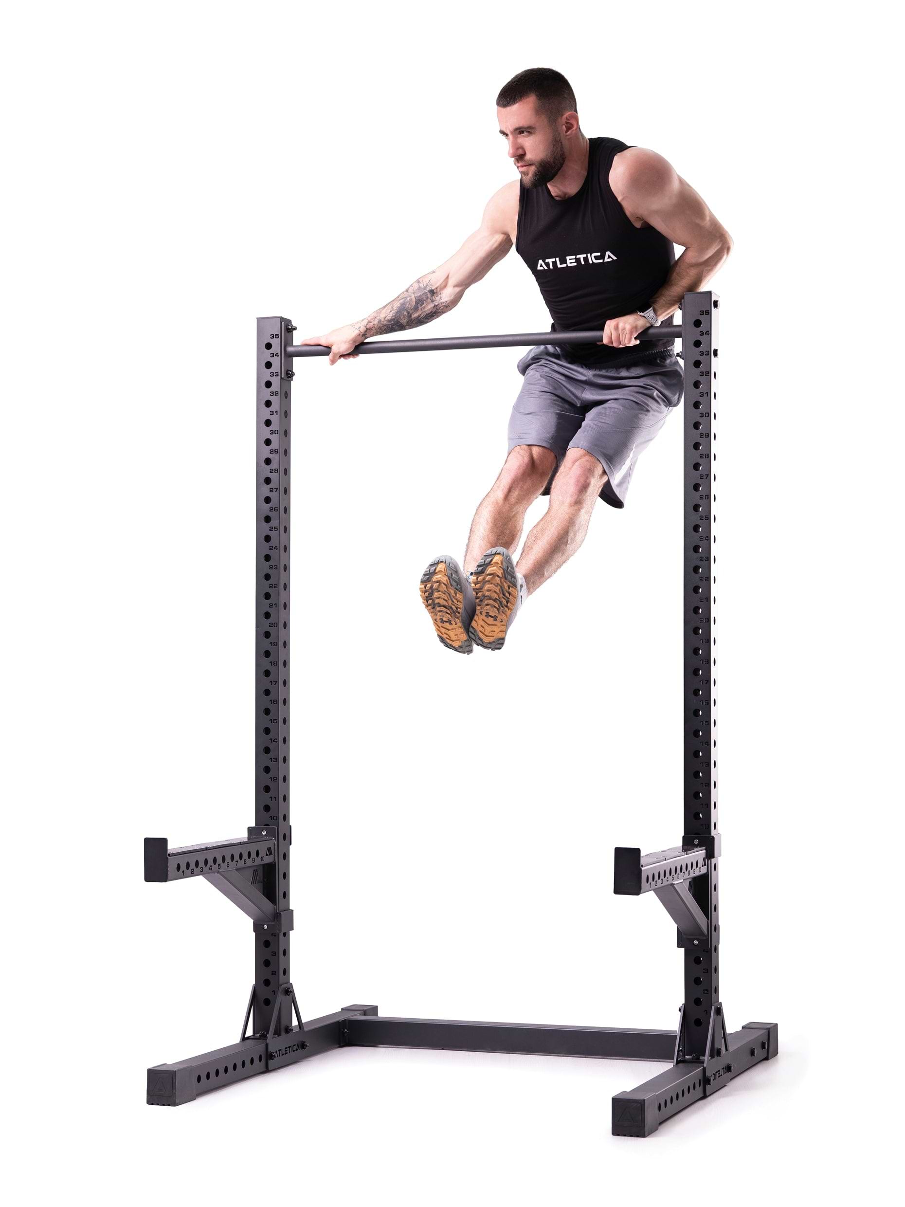 Rack, Squat Rack R7 Serie: In verschiedenen Höhen erhältlich | ideal für Räume mit unterschiedlichen Deckenhöhen | Spotter Arms, weite J-Hooks inklusive