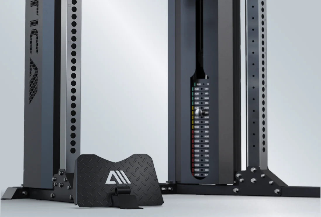 Edelstahl Konstruktion und Steckgewichte am Mercury Functional Trainer von Atletica