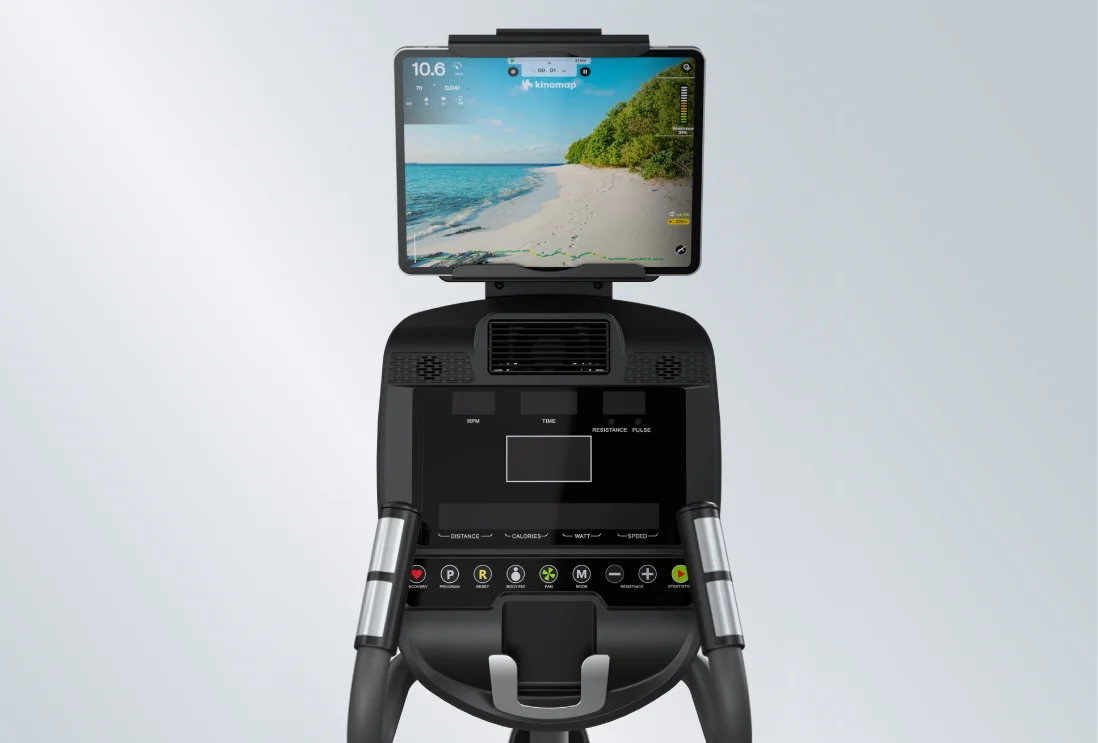Zenith Crosstrainer: LED-Display mit integrierter Tablet-/Smartphone-Ablage