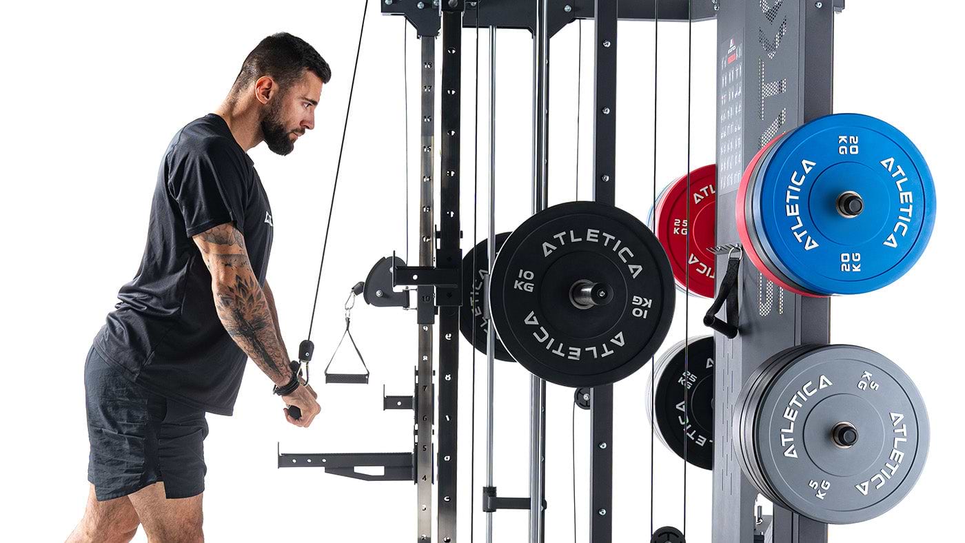 Lat pulldown at the Atletica power station
